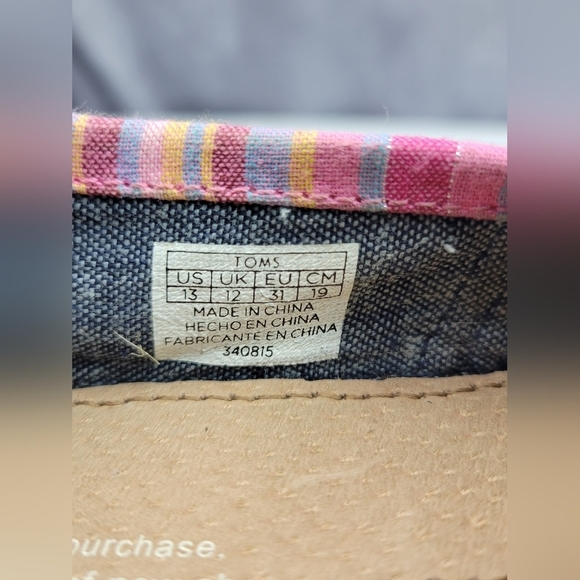 Tom's Avalon Raspberry Striped Girl Slip On Shoes Size 13 - Picture 10 of 10